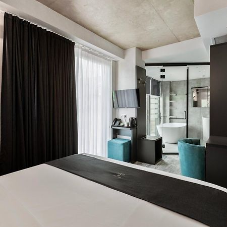 Mit Hotel Tbilisi Buitenkant foto