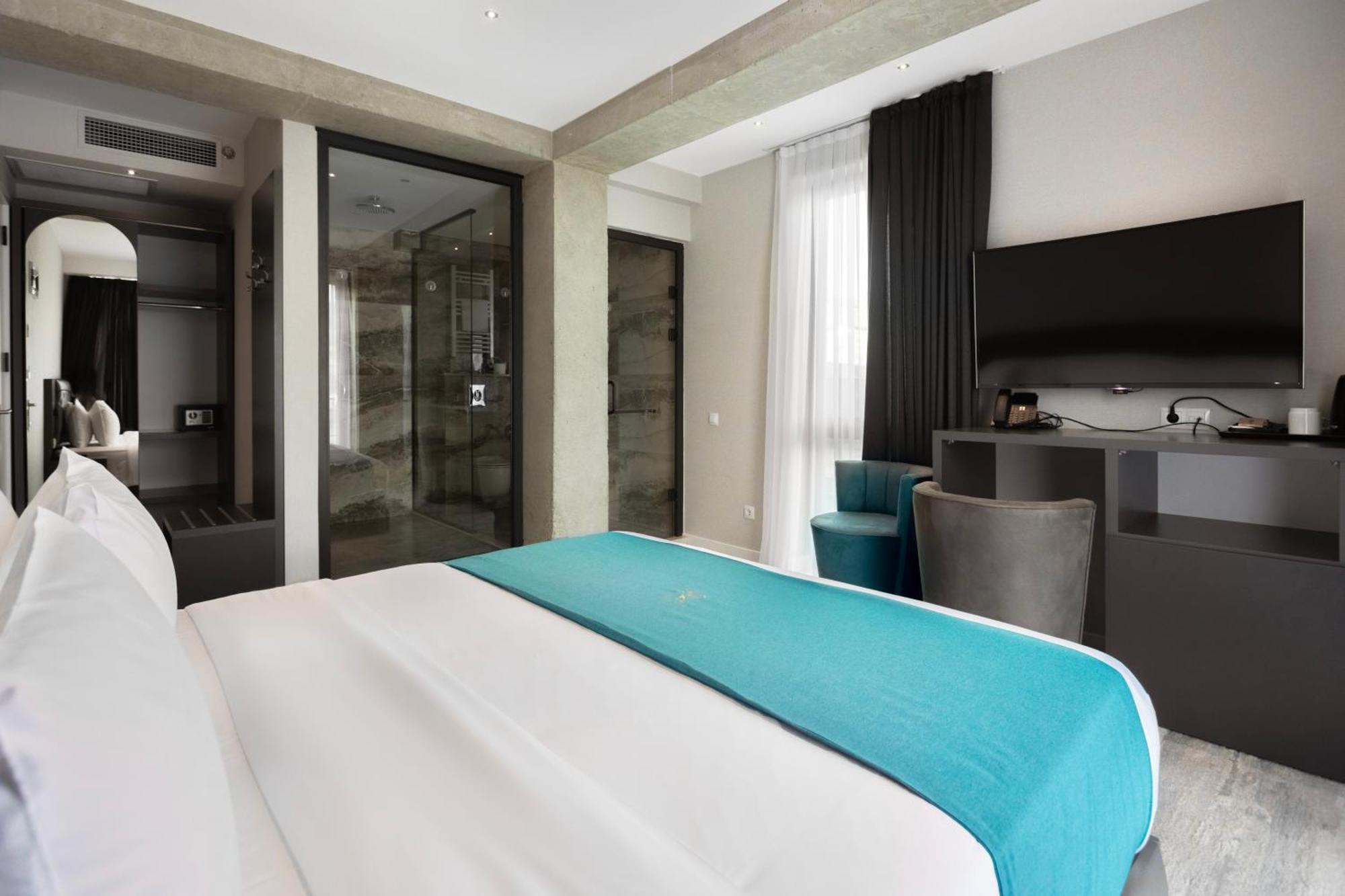 Mit Hotel Tbilisi Buitenkant foto