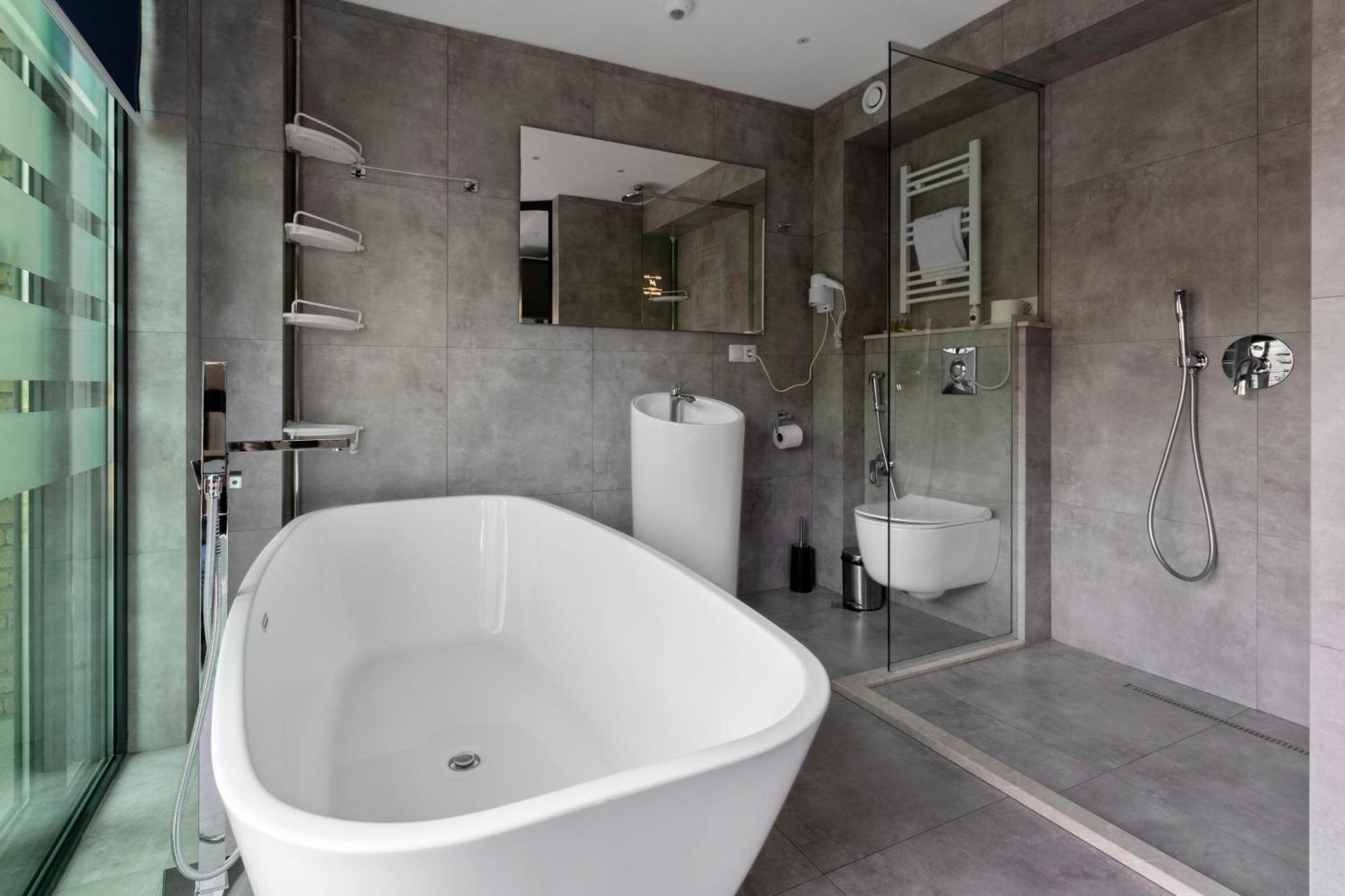 Mit Hotel Tbilisi Buitenkant foto