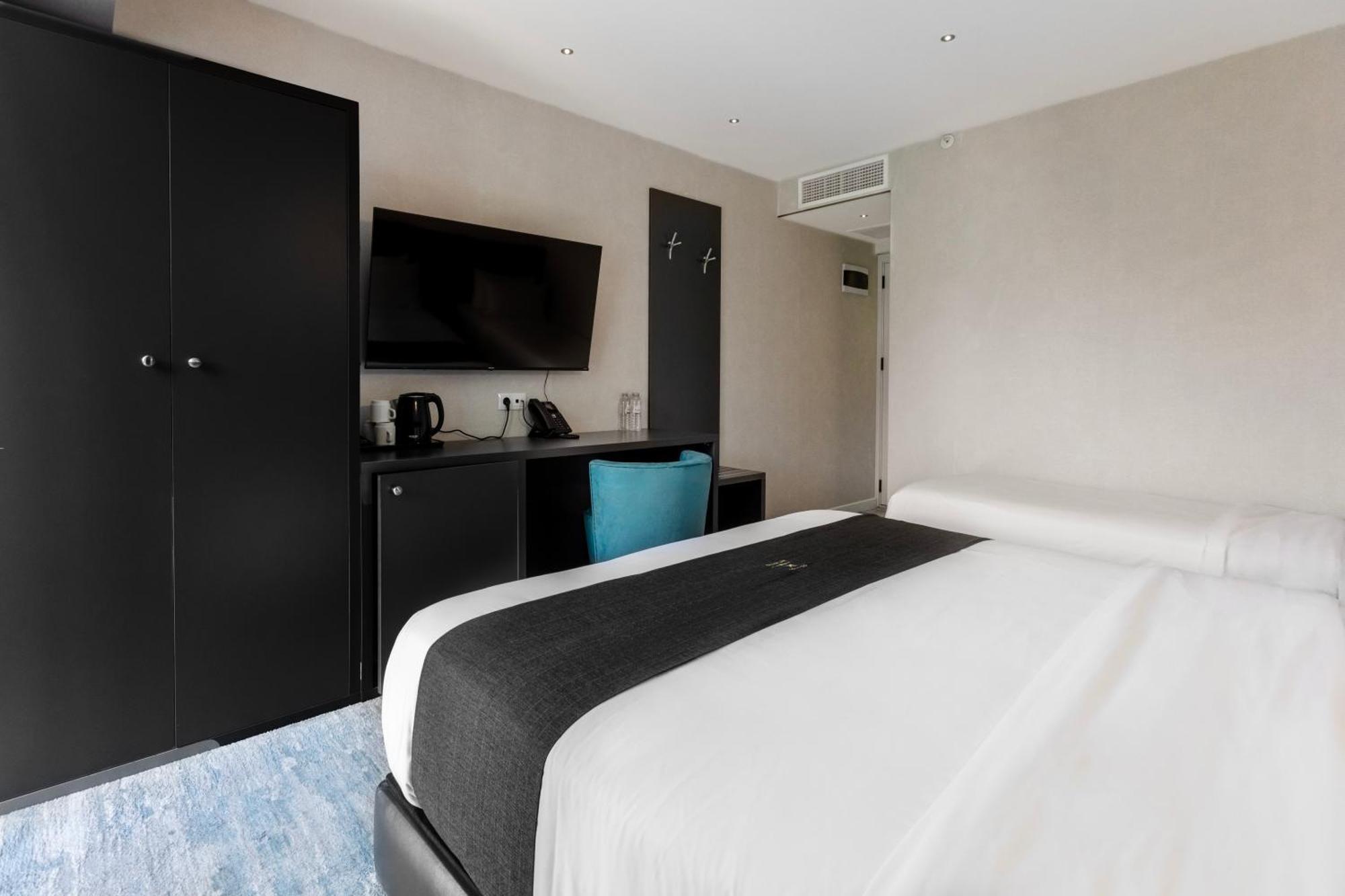 Mit Hotel Tbilisi Buitenkant foto
