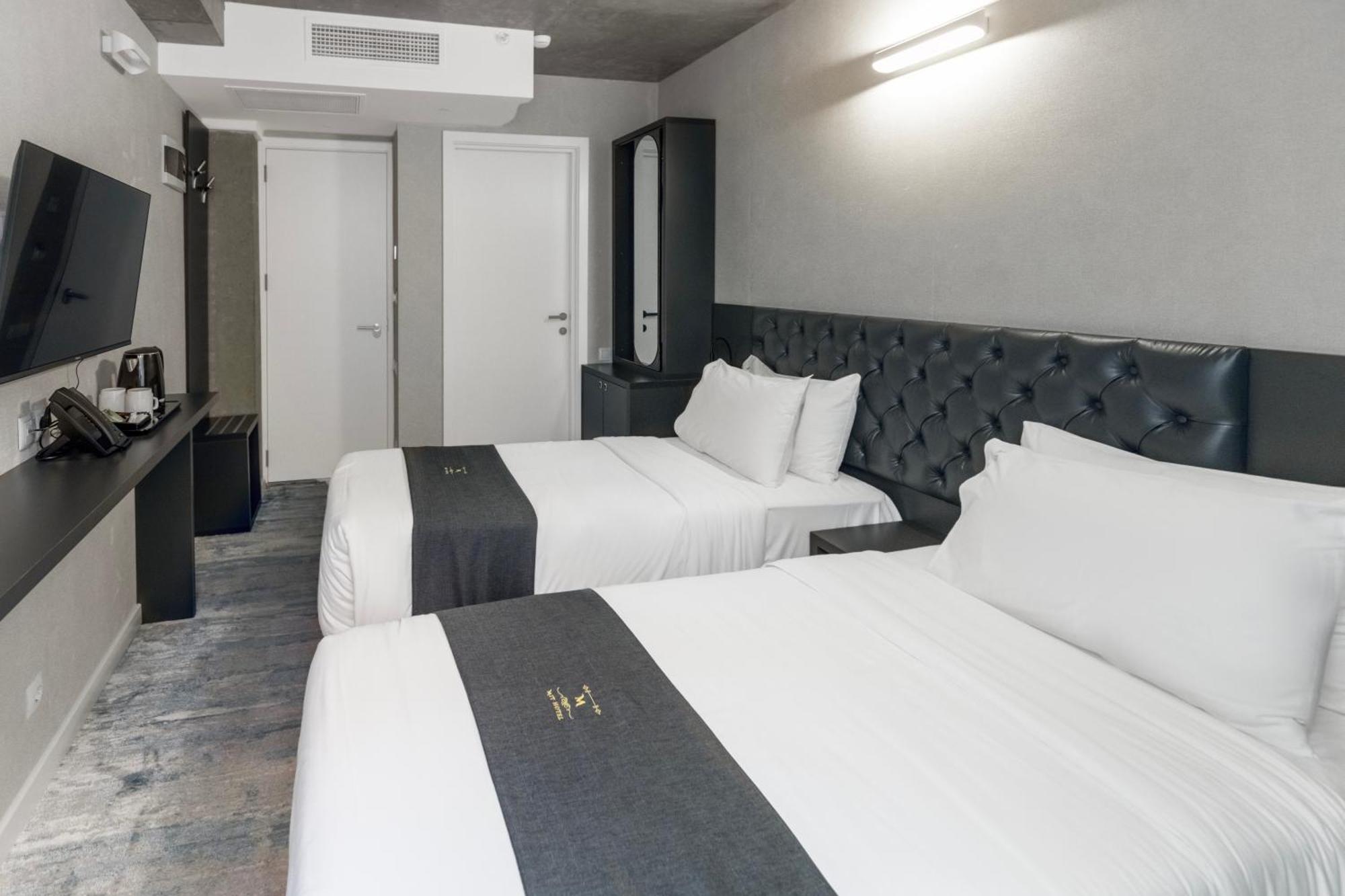 Mit Hotel Tbilisi Buitenkant foto